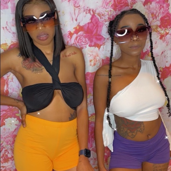 Shorts I have all these colors available you can pick up as well it can be ship - Picture 6 of 7